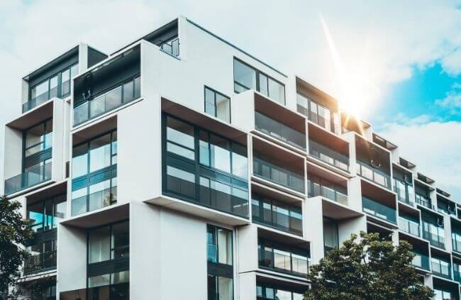 Stylish residential apartments in Northwest Sydney with large windows and outdoor spaces by Verde Properties